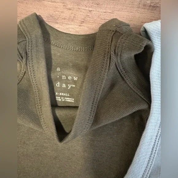 Set of 4 Slim Fit Rib Tanks - Picture 2 of 2